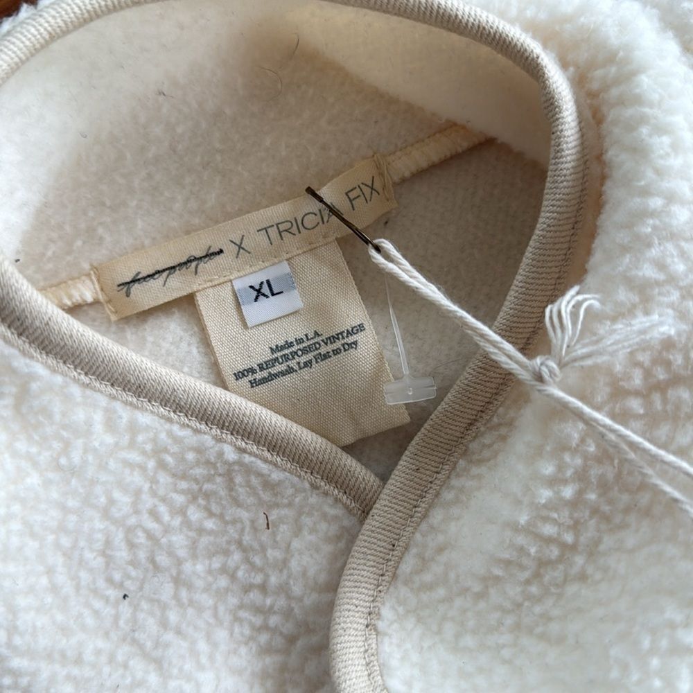 Tricia Fix Quilted Sherpa Vest
By Free People each piece is Unique no 2 alike - Picture 6 of 8